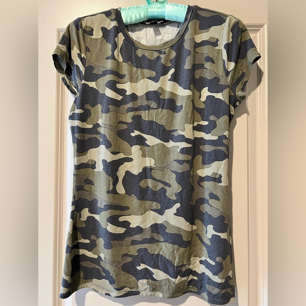 Express Short Sleeve Camo Top